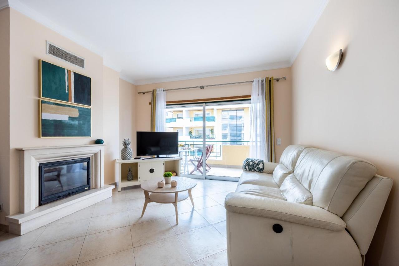 Apartment Uptown Lovers By Seewest *